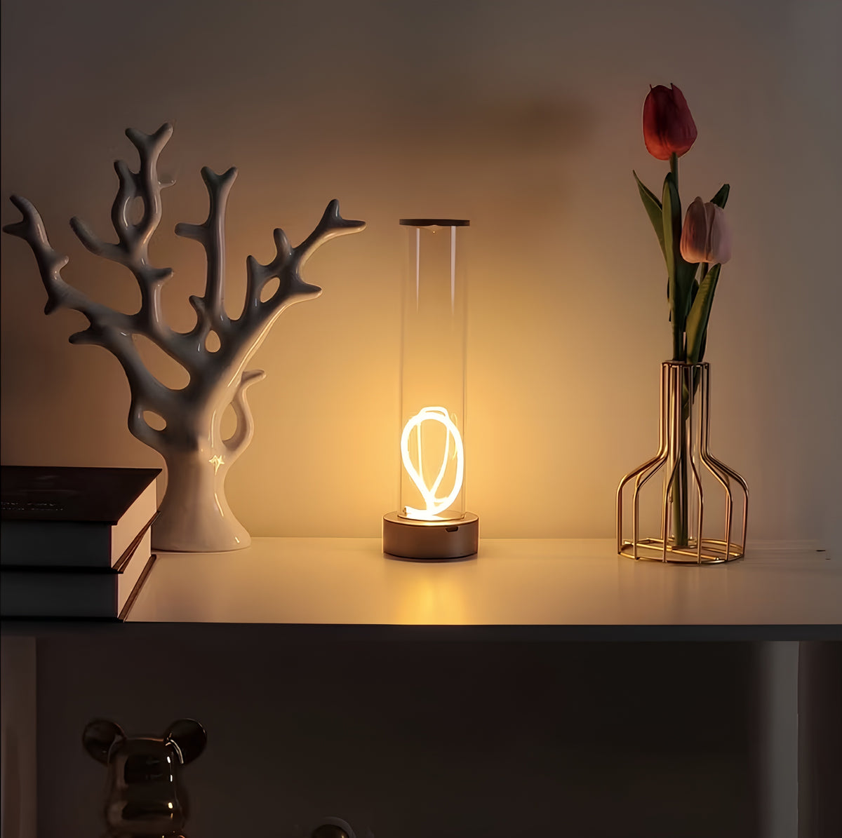 HomeHue Flow Lamp